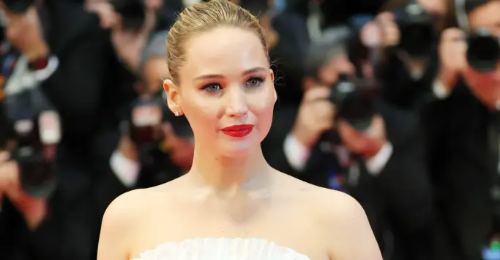 news Jennifer Lawrence shares ‘extremely isolating’ postpartum struggles